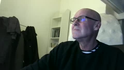 madio1187940 online show from December 2025 01:58:02 AM