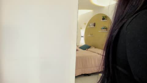 MADISON  online show from October 2025 11:43:01 AM