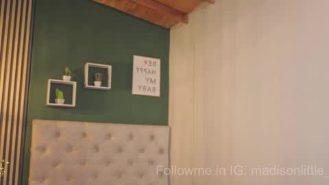 Melissa     700  1400 -5 online show from January 2026 01:26:02 PM