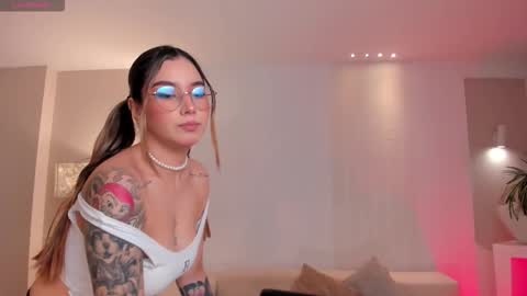 Snapshot of madisoncollinsx chatting on November 2025 07:26:01 PM Maddi Collins online show from November 2025 07:26:01 PM