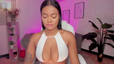 Madisson Davon online show from February 2025 12:43:01 PM