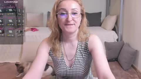 Snapshot of madissonkiss chatting on May 2026 01:55:01 AM Madisson online show from May 2026 01:55:01 AM