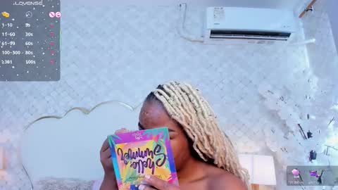 Madisson Lopez online show from November 2025 08:30:01 PM