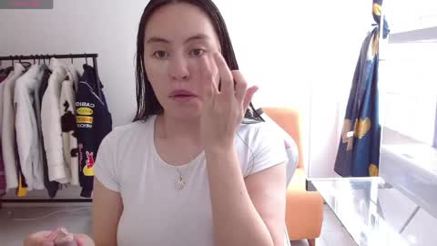 Snapshot of madissonn__ chatting on June 2026 07:08:02 PM MADY online show from June 2026 07:08:02 PM