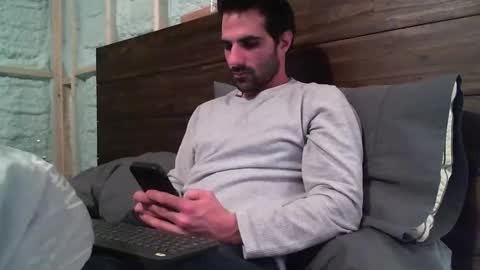 Snapshot of madmax0133 chatting on February 2025 03:19:01 AM Guigui online show from February 2025 03:19:01 AM