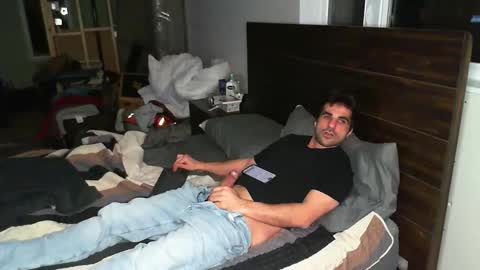 Guigui online show from March 2026 01:01:01 AM