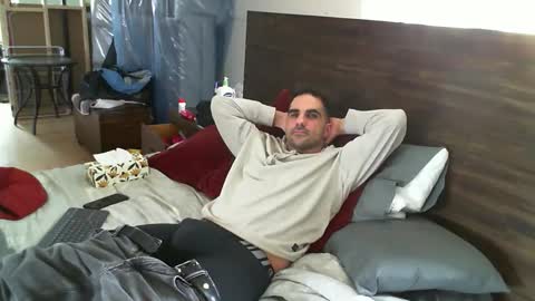 Guigui online show from April 2026 05:03:02 PM