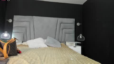 MAEE ANGELS online show from February 2025 09:49:01 PM