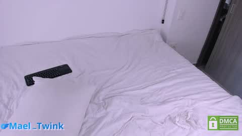 Mael online show from May 2026 07:11:01 PM