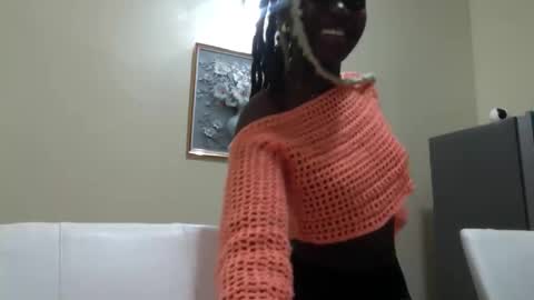Maelys online show from May 2026 07:53:02 PM