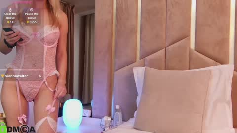 M. online show from February 2025 07:17:01 PM