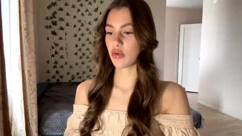 Sophie online show from May 2026 05:15:01 AM