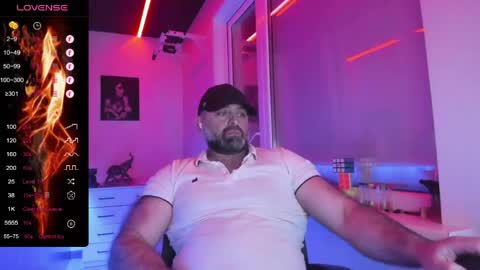 Magabear online show from May 2026 09:00:01 PM