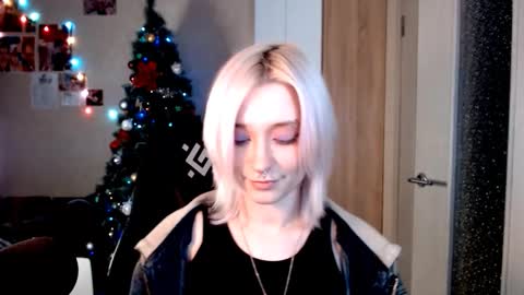 Sophia online show from December 2025 05:30:01 PM