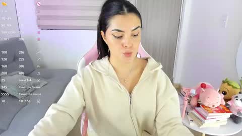 Eva online show from November 2025 04:40:02 PM