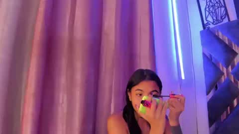 Maggie online show from September 2025 01:11:02 PM