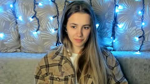 Maggie online show from April 2026 03:00:02 AM