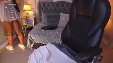   online show from February 2025 08:19:02 PM