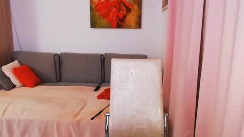 Snapshot of magic_blondie chatting on September 2025 10:33:02 PM Margo online show from September 2025 10:33:02 PM