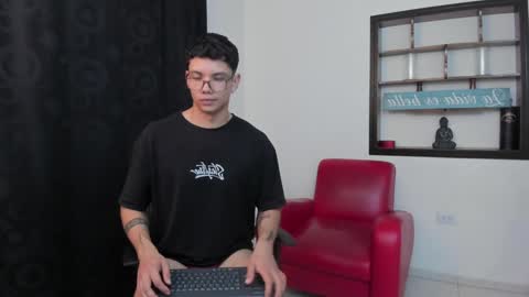 Damian Rivers online show from December 2024 01:08:01 AM