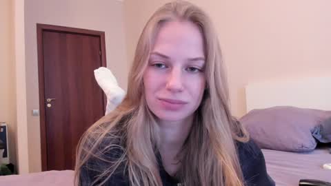 Alice  online show from November 2025 10:25:01 AM