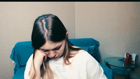 magic_katarina_ online show from October 2025 03:36:02 PM