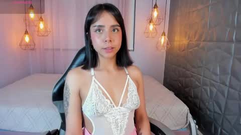 Snapshot of magic_oliviah chatting on April 2026 03:42:01 AM Oliviah online show from April 2026 03:42:01 AM
