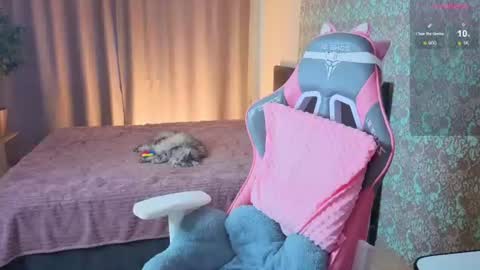Snapshot of magic_shy chatting on June 2026 01:48:01 AM Merry online show from June 2026 01:48:01 AM