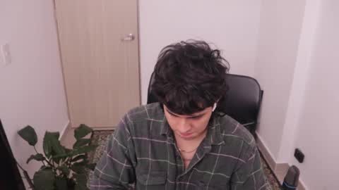 Tony Hoffa online show from February 2026 06:44:02 PM