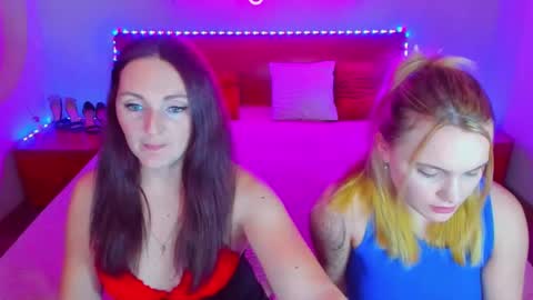 Snapshot of magiceyess chatting on December 2024 02:17:02 PM Lili and Bella online show from December 2024 02:17:02 PM
