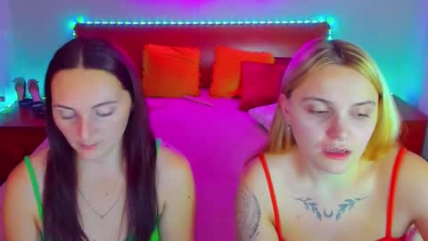 Snapshot of magiceyess chatting on December 2024 11:13:01 AM Lili and Bella online show from December 2024 11:13:01 AM