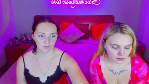 Snapshot of magiceyess chatting on December 2024 07:48:01 AM Lili and Bella online show from December 2024 07:48:01 AM
