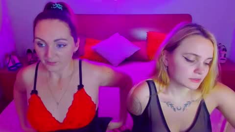 Snapshot of magiceyess chatting on December 2024 08:02:01 AM Lili and Bella online show from December 2024 08:02:01 AM
