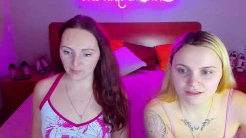 Snapshot of magiceyess chatting on February 2025 07:20:01 AM Lili and Bella online show from February 2025 07:20:01 AM