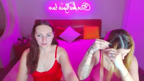 Snapshot of magiceyess chatting on February 2025 07:28:01 AM Lili and Bella online show from February 2025 07:28:01 AM