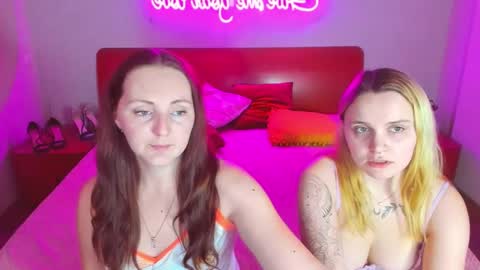 Snapshot of magiceyess chatting on February 2025 10:10:01 AM Lili and Bella online show from February 2025 10:10:01 AM