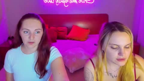 Snapshot of magiceyess chatting on March 2025 10:30:02 AM Lili and Bella online show from March 2025 10:30:02 AM