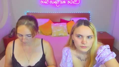 Snapshot of magiceyess chatting on September 2025 06:40:02 PM Lili and Bella online show from September 2025 06:40:02 PM