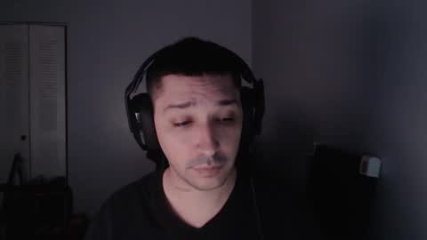 Snapshot of magicjawn chatting on January 2025 04:39:02 AM magicjawn online show from January 2025 04:39:02 AM