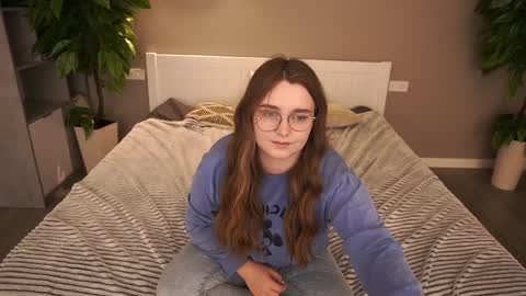 Emily online show from December 2024 07:04:02 PM