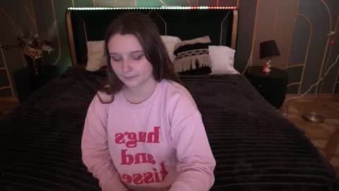 Emily online show from December 2025 01:53:01 PM