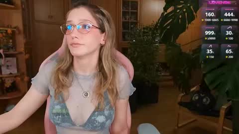 Snapshot of magicstylex chatting on October 2025 07:46:02 PM Nicole online show from October 2025 07:46:02 PM