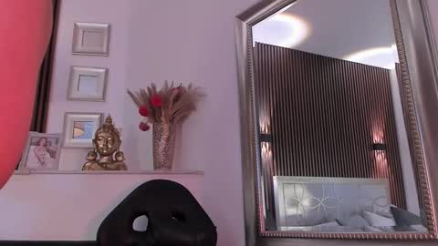 Snapshot of magieethomsonn chatting on February 2026 06:09:01 PM Magiee online show from February 2026 06:09:01 PM