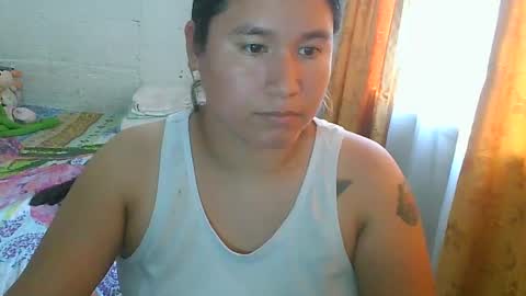 Snapshot of magiietaylor_ chatting on October 2025 09:48:01 PM Maggie Taylor online show from October 2025 09:48:01 PM