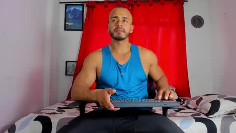 Magnusclark online show from November 2025 06:41:02 PM