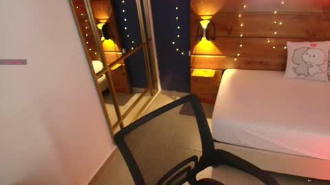 Snapshot of mahia_queen chatting on October 2025 11:09:01 AM Dani online show from October 2025 11:09:01 AM