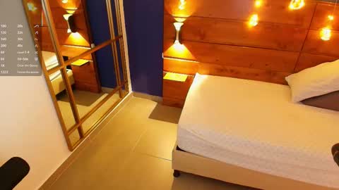 Snapshot of mahia_queen chatting on November 2025 11:20:02 AM Dani online show from November 2025 11:20:02 AM