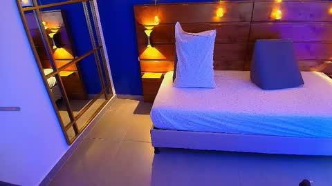 Snapshot of mahia_queen chatting on November 2025 10:04:01 AM Dani online show from November 2025 10:04:01 AM