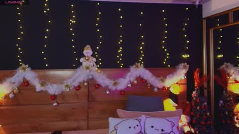 Snapshot of mahia_queen chatting on December 2025 11:06:01 AM Dani online show from December 2025 11:06:01 AM