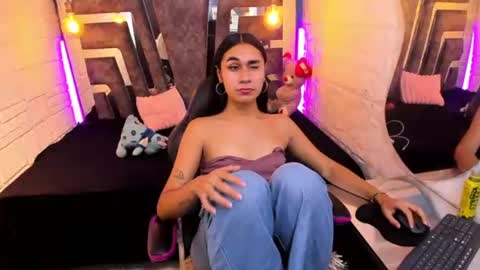 mahiara hot online show from July 2026 04:39:33 PM